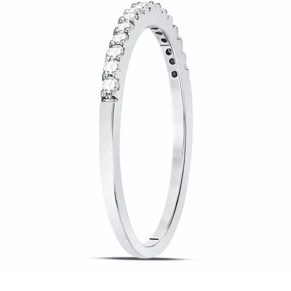 14k White Gold Diamond SWedding Band 1/6 Cttw - Picture 4 of 5